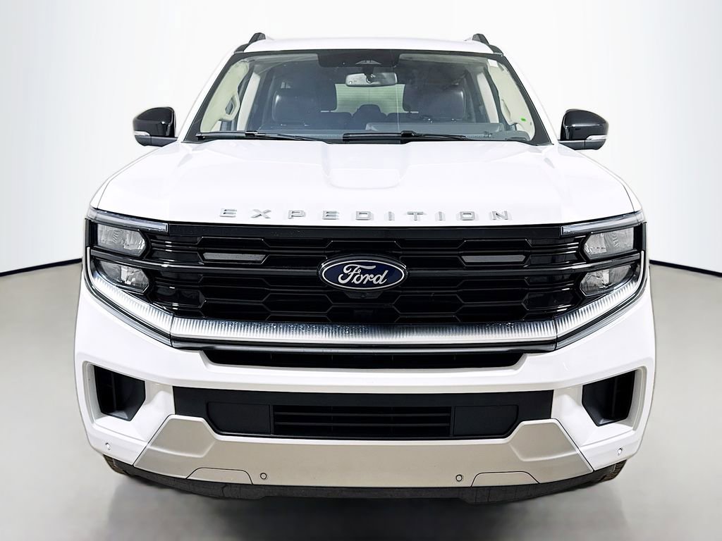 Used 2025 Ford Expedition Max Platinum image 2