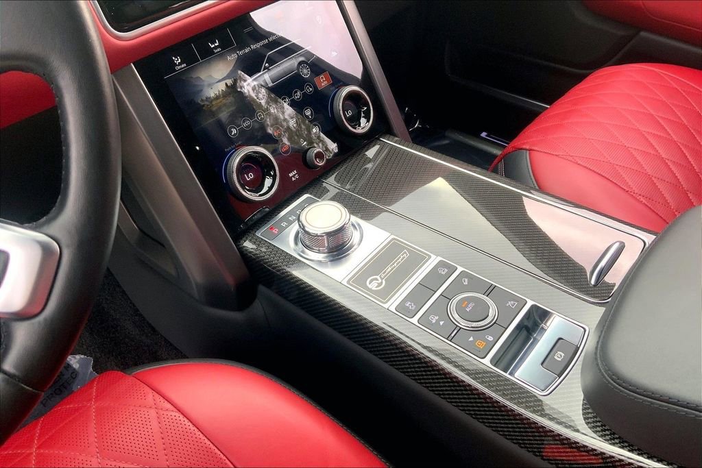 Used 2021 Land Rover Range Rover SV Autobiography Dynamic image 16