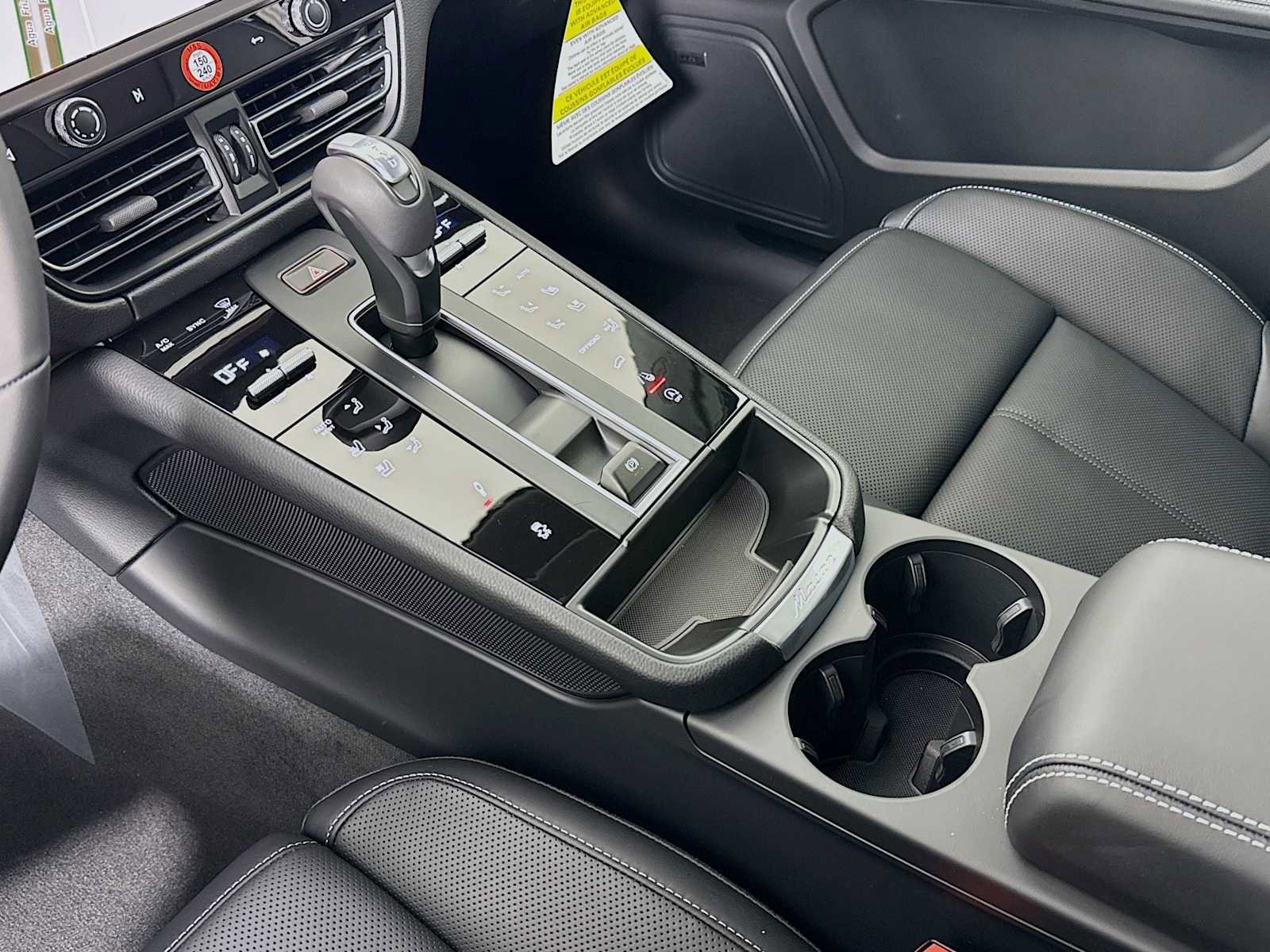 New 2026 Porsche Macan Turbo image 21