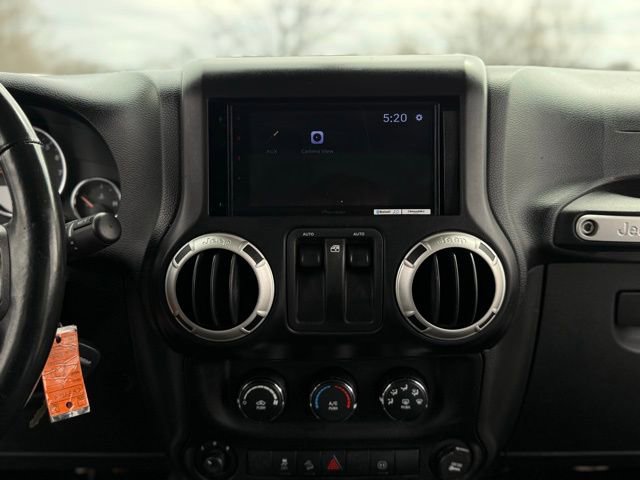 Used 2011 Jeep Wrangler Rubicon w/ PWR Convenience Group image 21