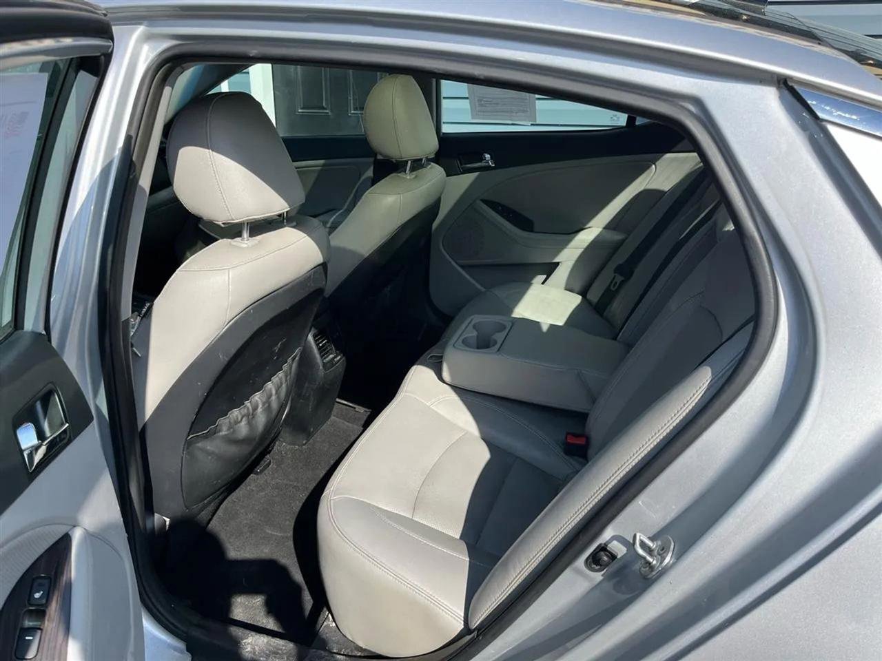 Used 2013 Kia Optima EX w/ Premium Pkg image 16