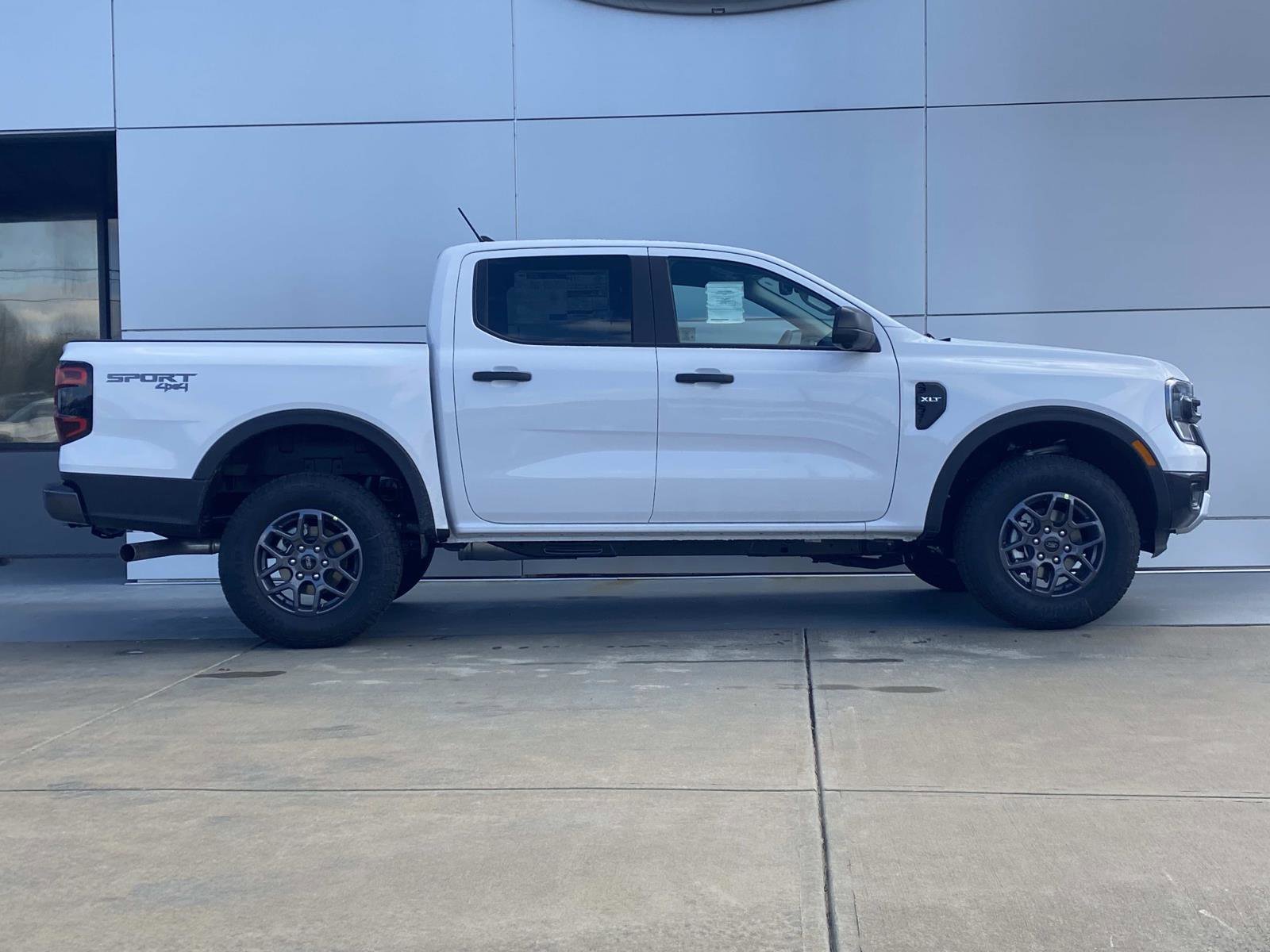 New 2026 Ford Ranger XLT w/ Technology Package AWD/4WD image 3