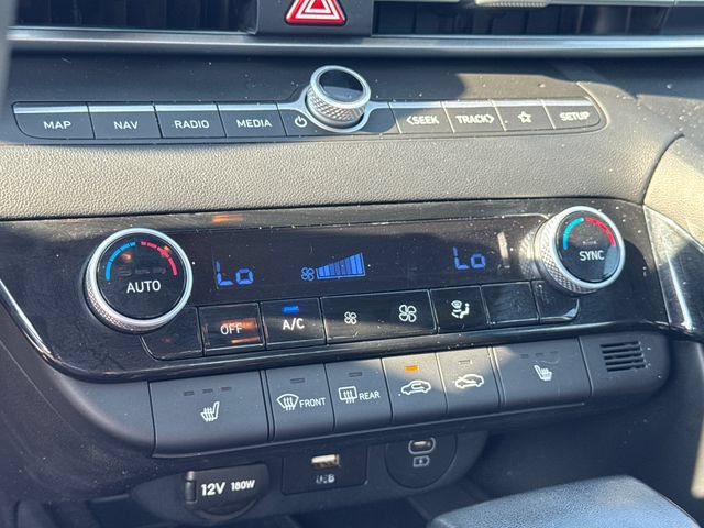 Used 2025 Hyundai Elantra SEL FWD image 26