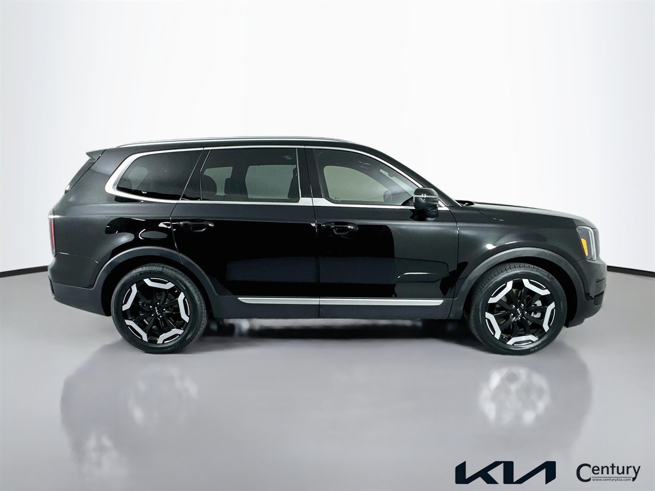 Certified 2023 Kia Telluride EX w/ EX Captain's Chair Package AWD/4WD image 4