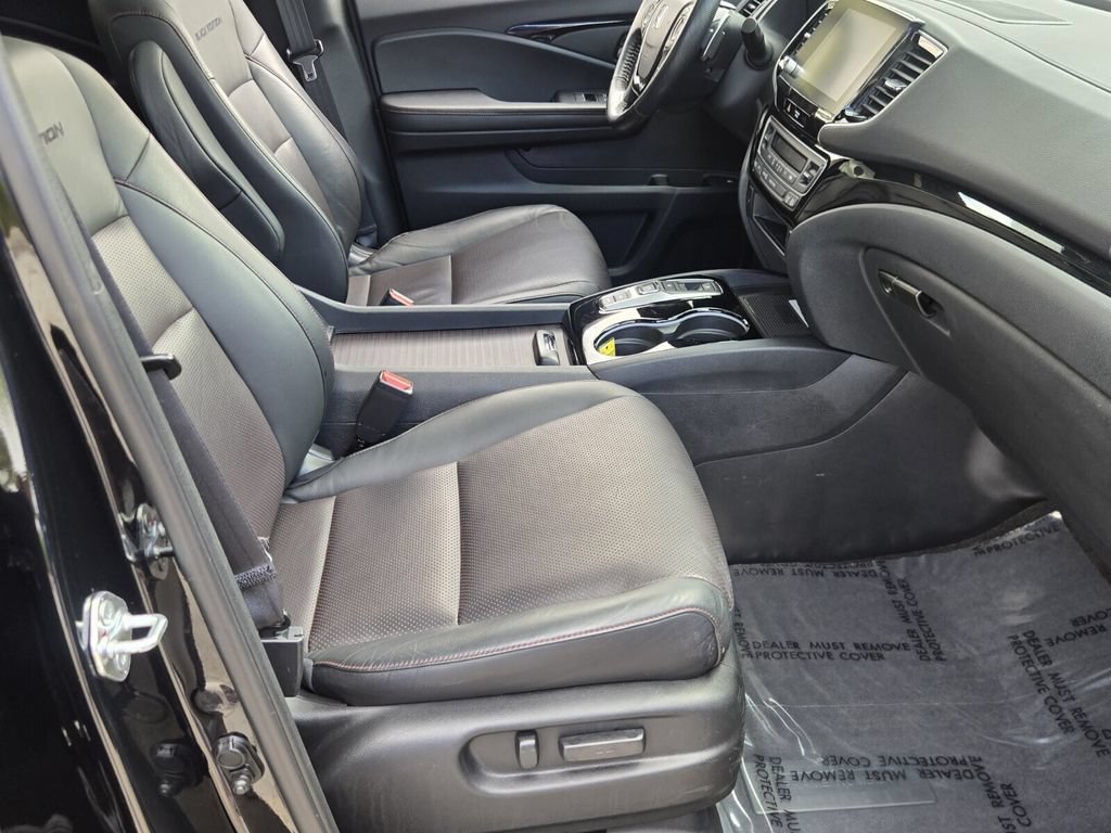 Certified 2023 Honda Ridgeline Black Edition image 17