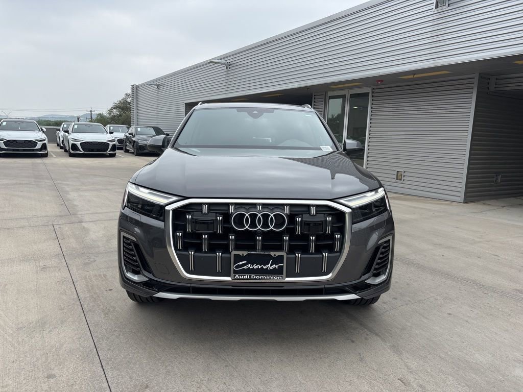 Used 2025 Audi Q7 2.0T Premium w/ Convenience Package AWD/4WD image 2