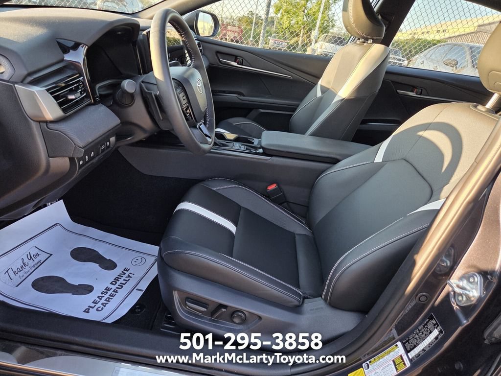 Used 2026 Toyota Camry SE w/ Multimedia Upgrade Package AWD/4WD image 8