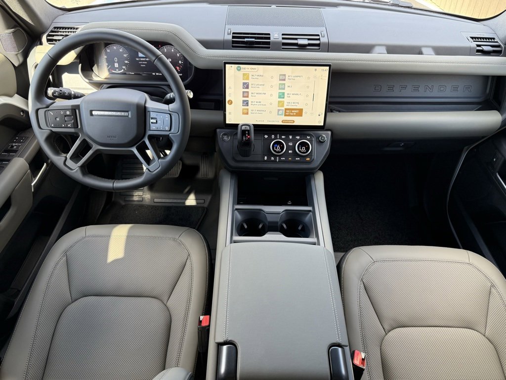 New 2026 Land Rover Defender 110 X-Dynamic SE image 16