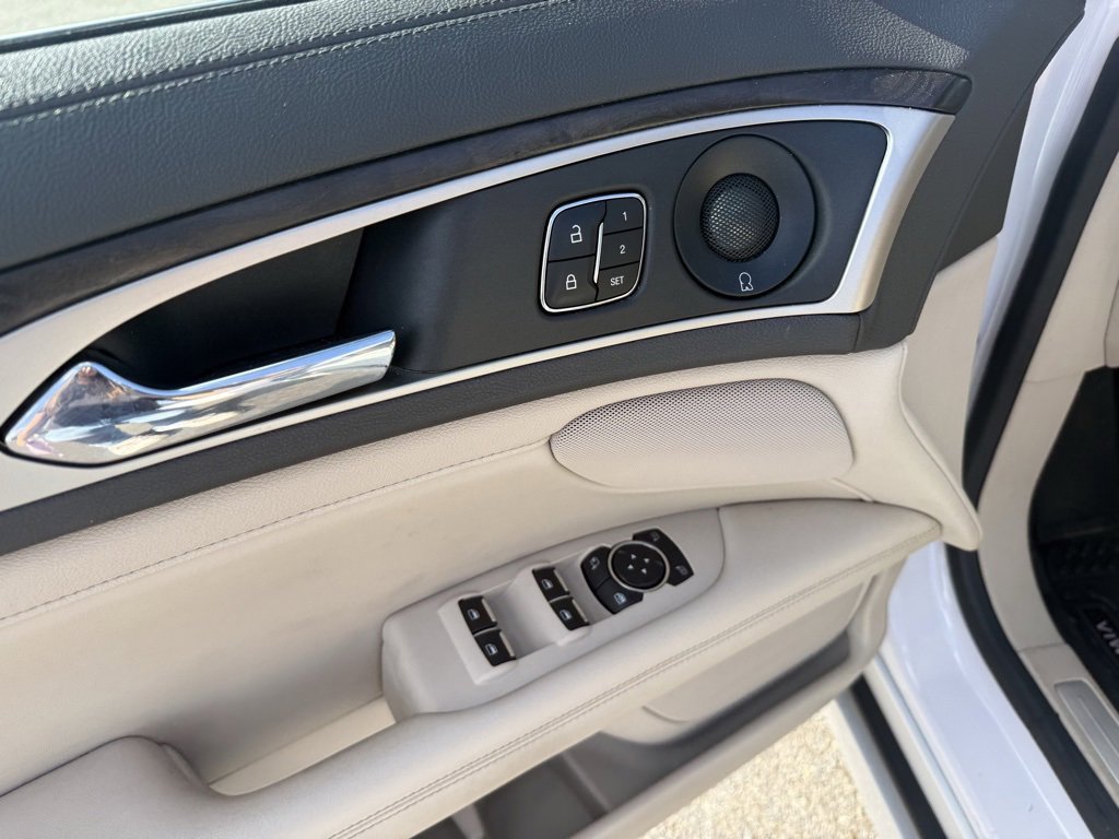 Used 2020 Lincoln MKZ Reserve w/ Elements Package image 13