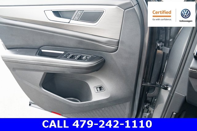 Certified 2024 Volkswagen Atlas Cross Sport SE image 27