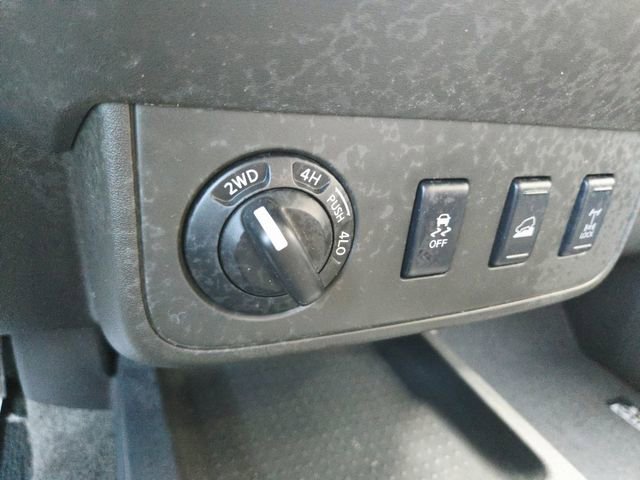 Used 2013 Nissan Xterra PRO-4X w/ Pro-4x Leather Pkg image 30