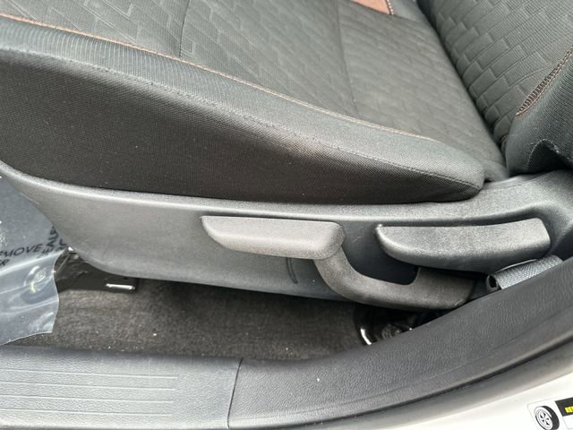 Used 2023 Nissan Kicks SR image 16