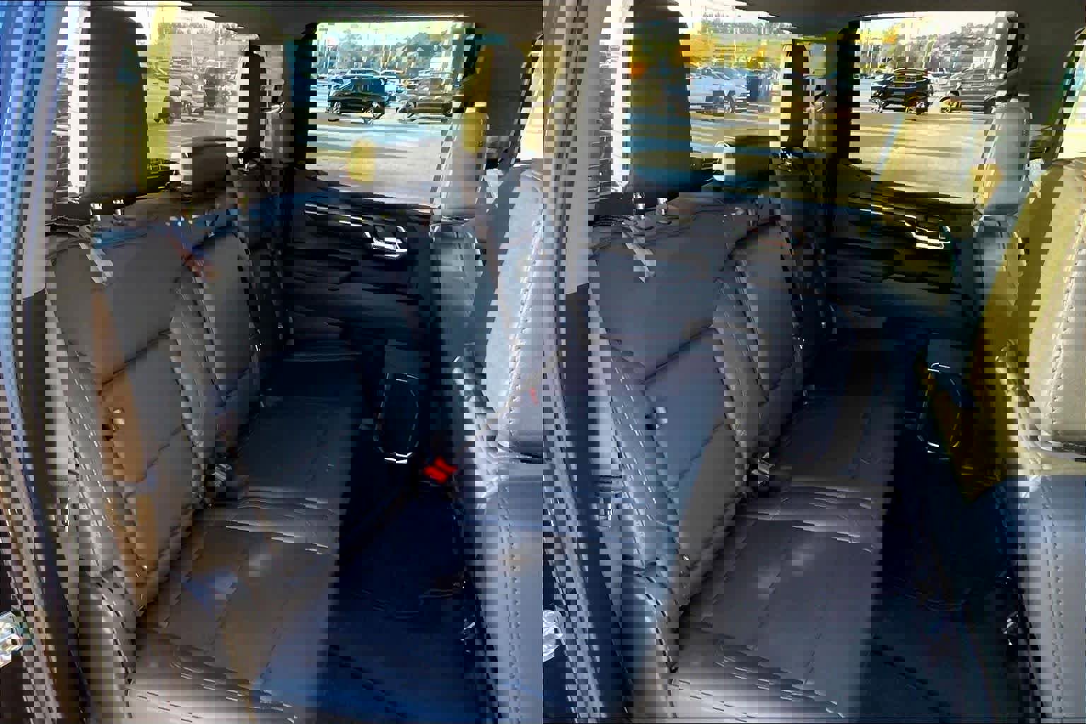 Used 2025 GMC Sierra 1500 SLT image 18