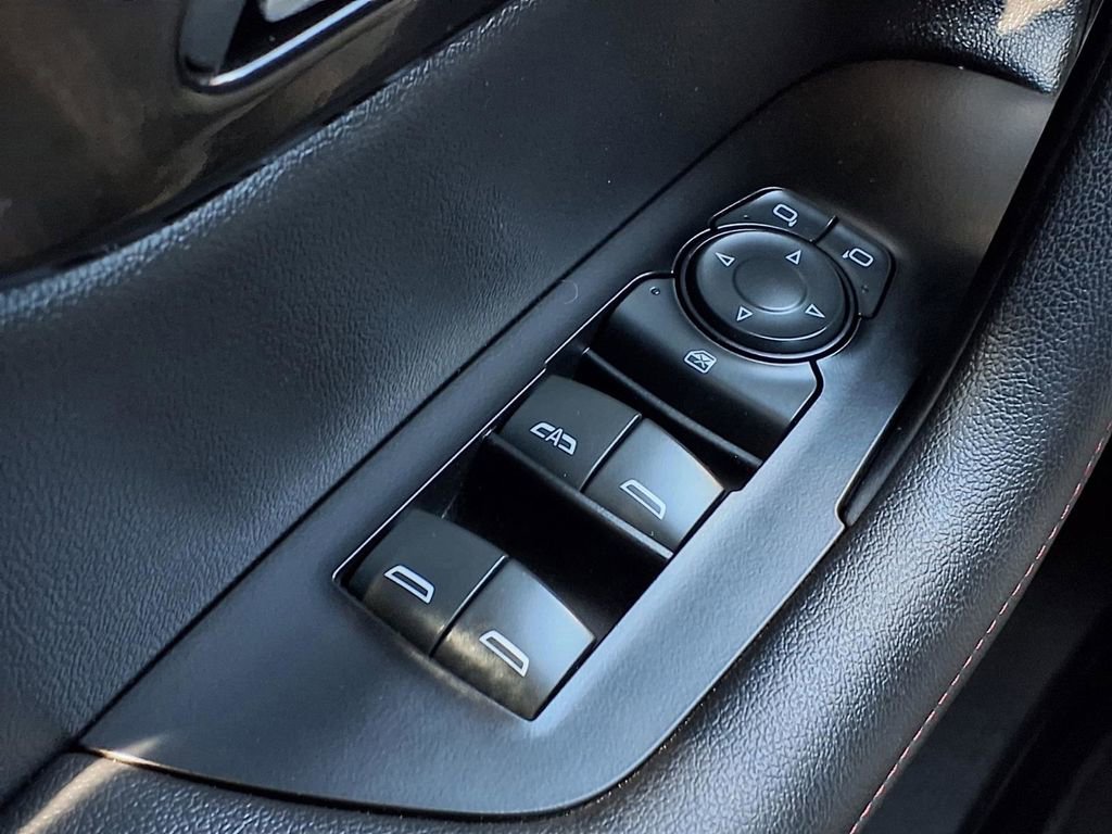 Used 2023 Chevrolet Blazer RS w/ Enhanced Convenience Package image 19