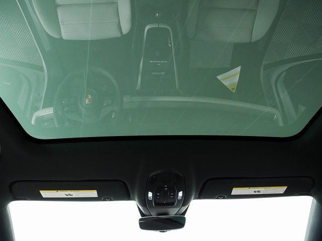 New 2026 Porsche Cayenne Coupe image 21