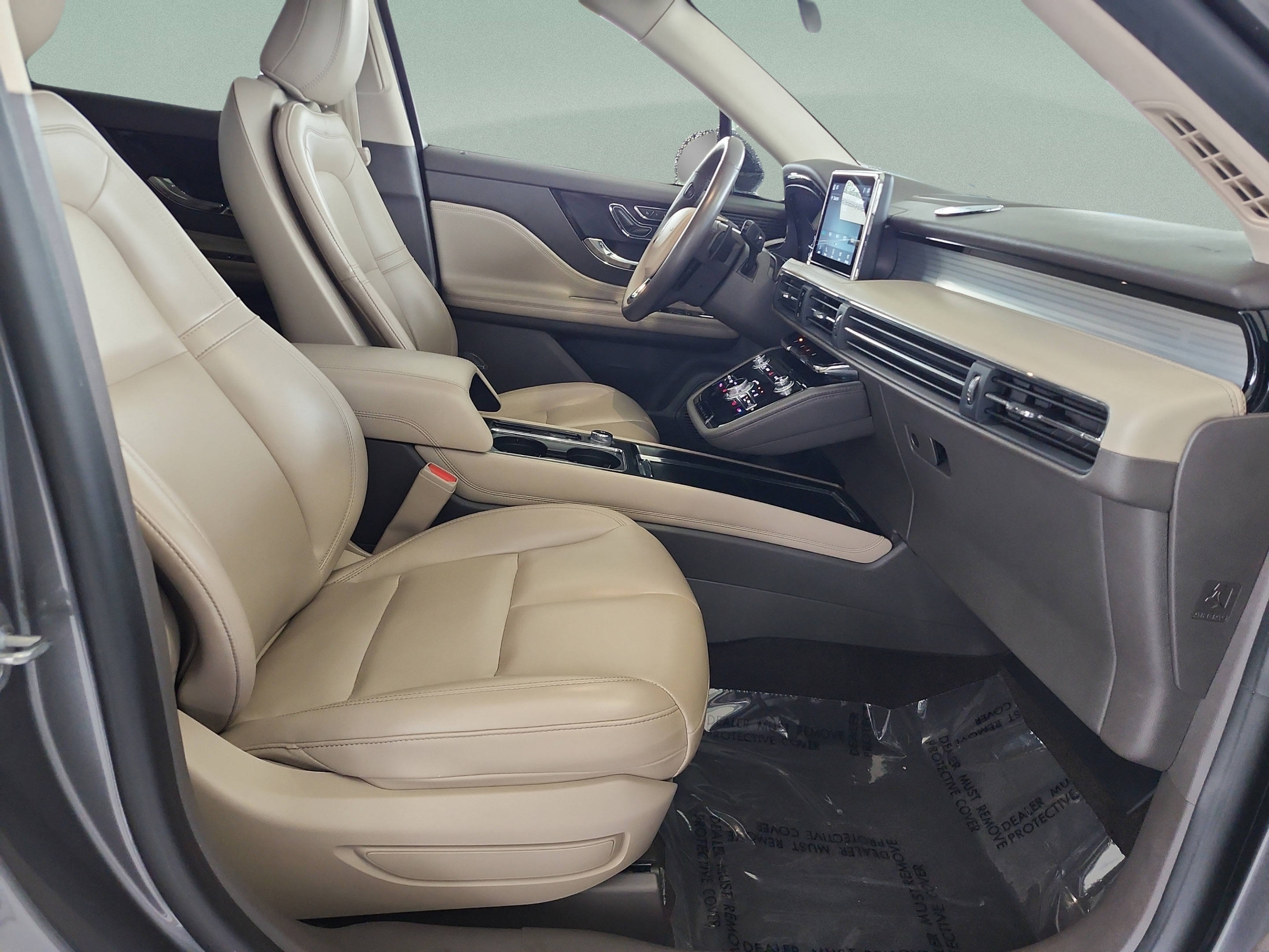 Used 2021 Lincoln Corsair FWD w/ Convenience Package image 20
