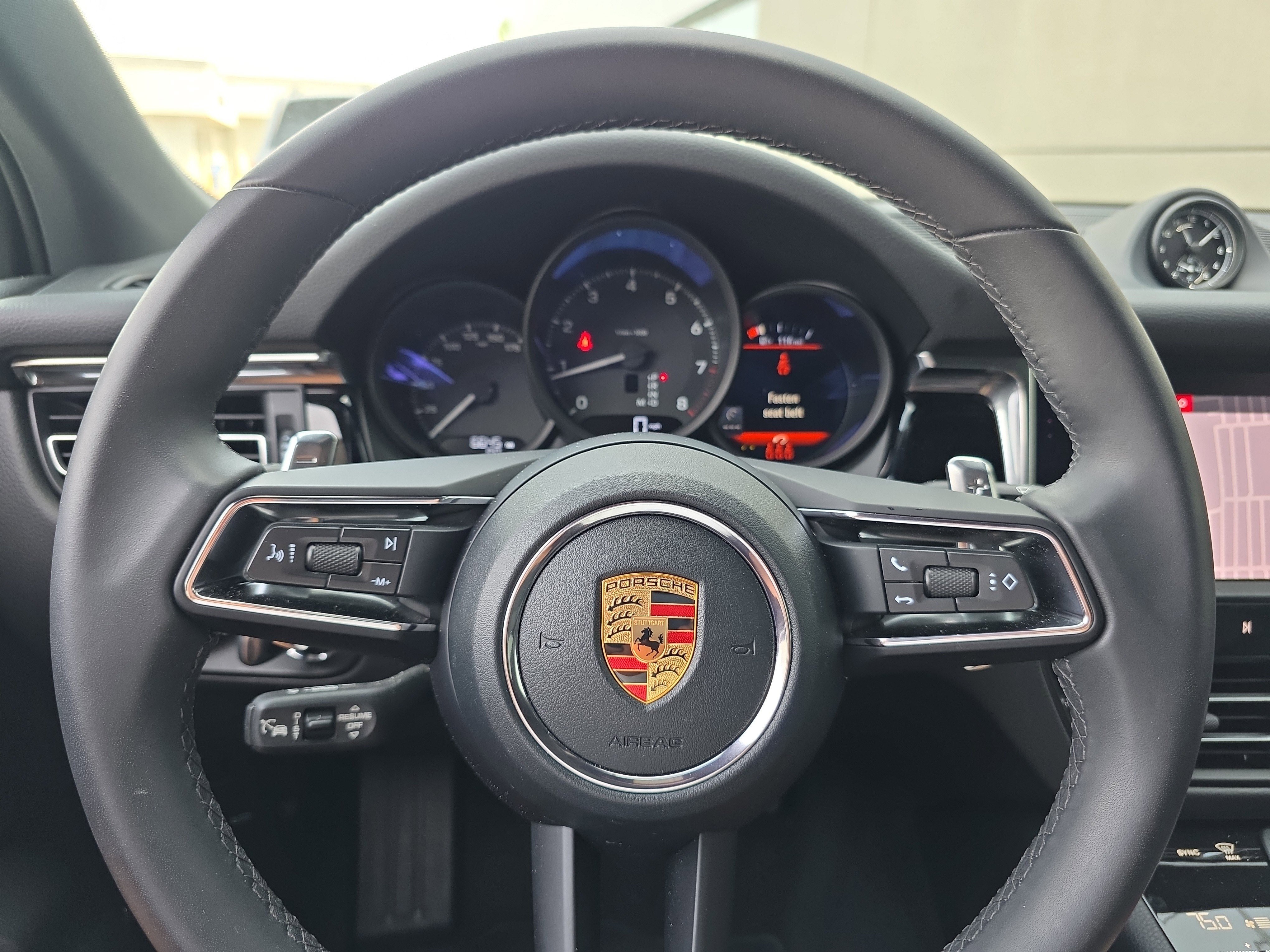 Used 2026 Porsche Macan AWD/4WD image 20