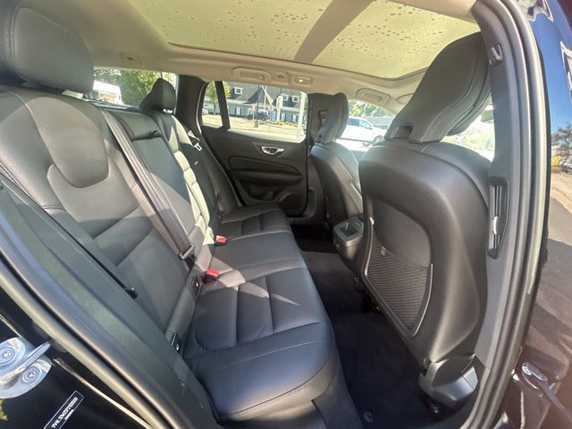 Used 2023 Volvo V60 B5 Cross Country Plus w/ Climate Package AWD/4WD image 13