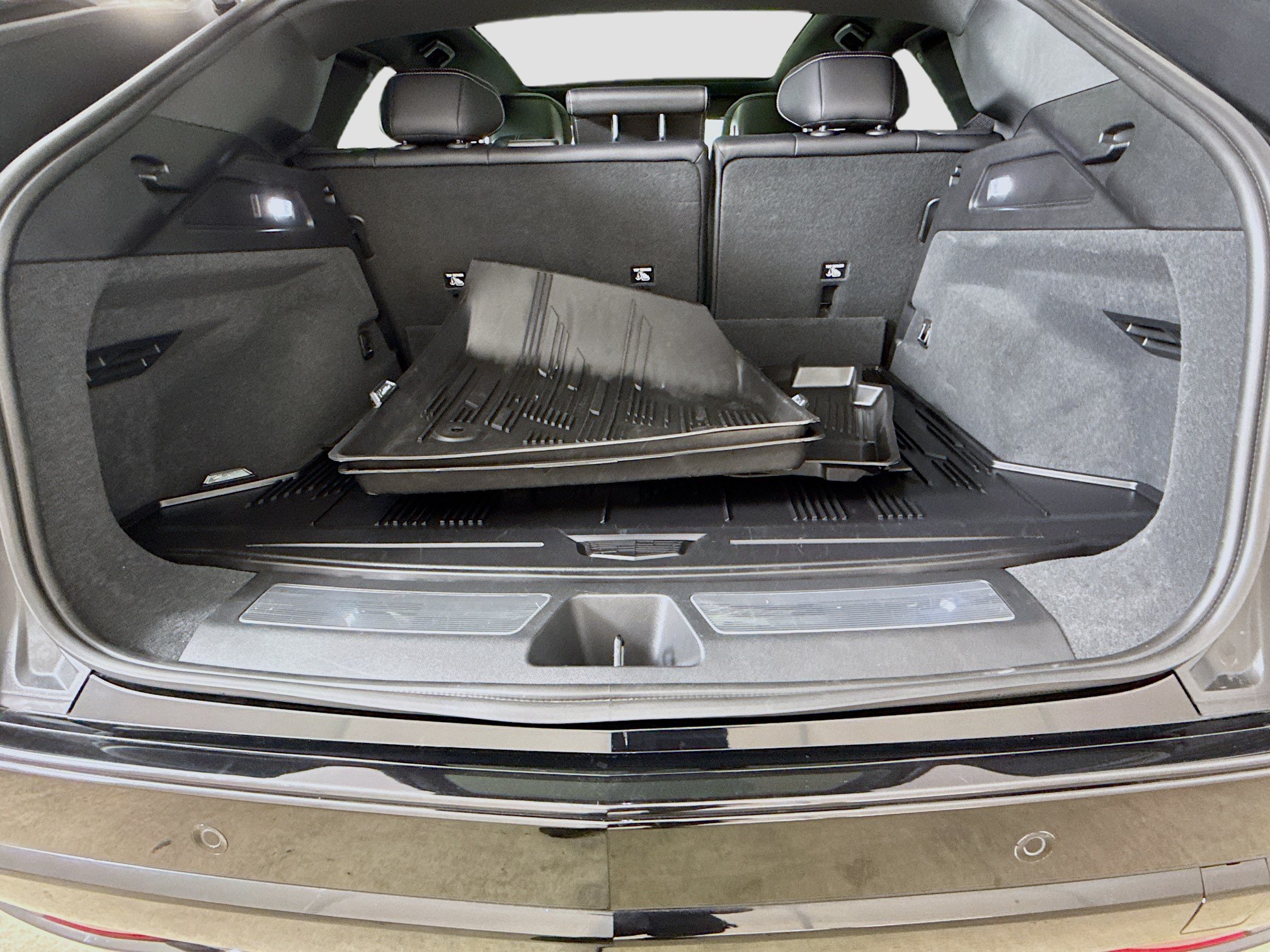 Used 2025 Cadillac Lyriq Sport RWD image 30