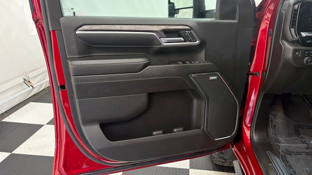 Used 2024 Chevrolet Silverado 2500 LTZ w/ LTZ Plus Package image 19