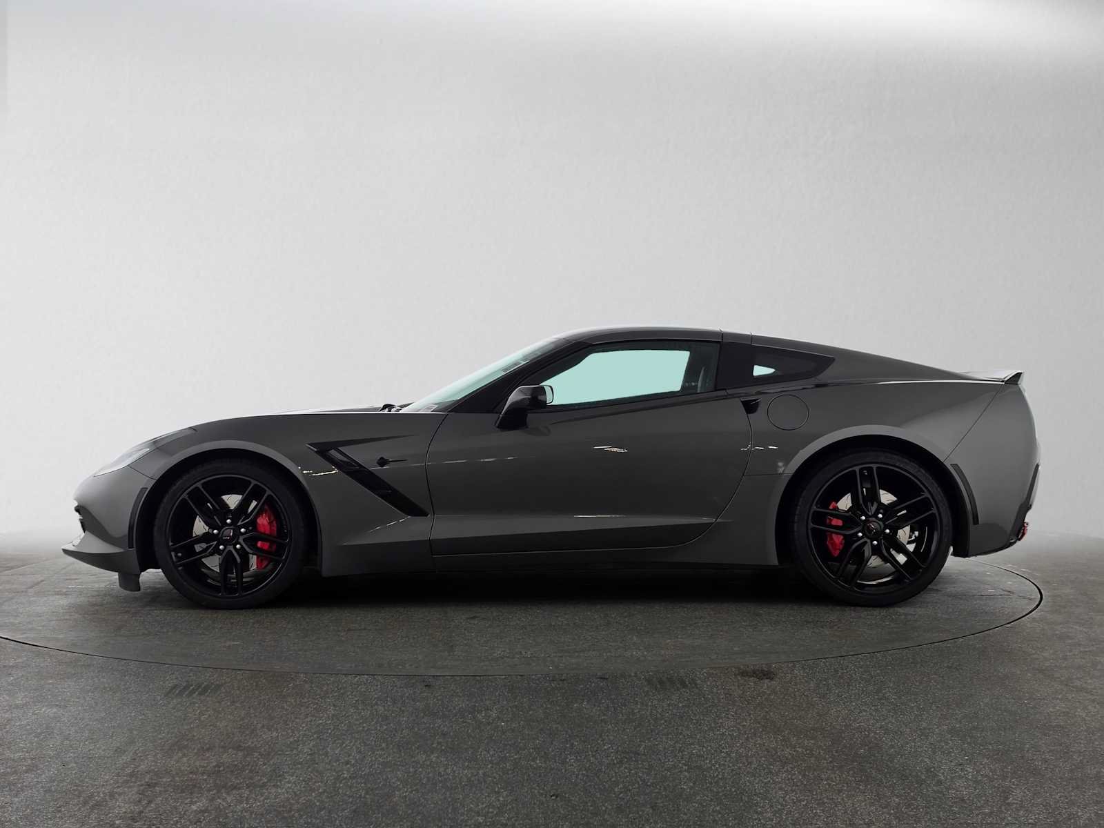 Used 2016 Chevrolet Corvette Stingray Coupe w/ 3LT Preferred Equipment Group RWD image 6