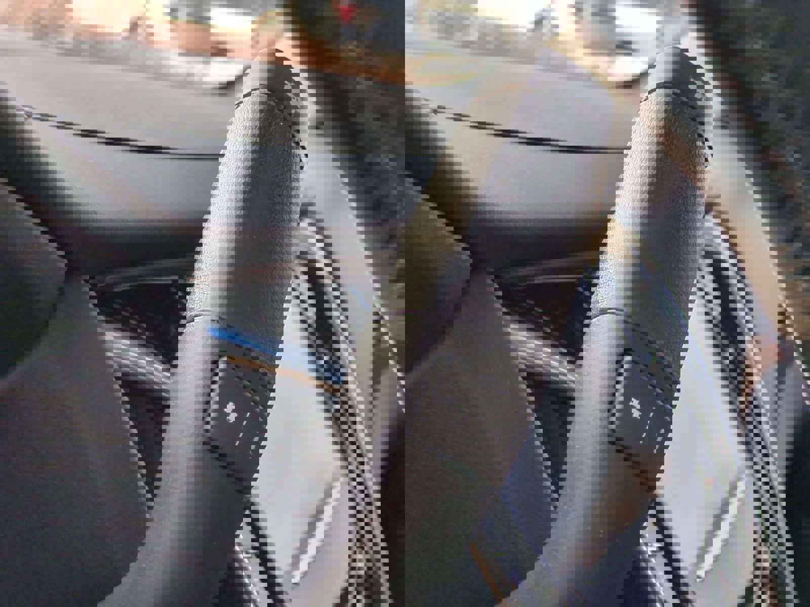 Used 2019 Cadillac Escalade ESV Luxury image 36