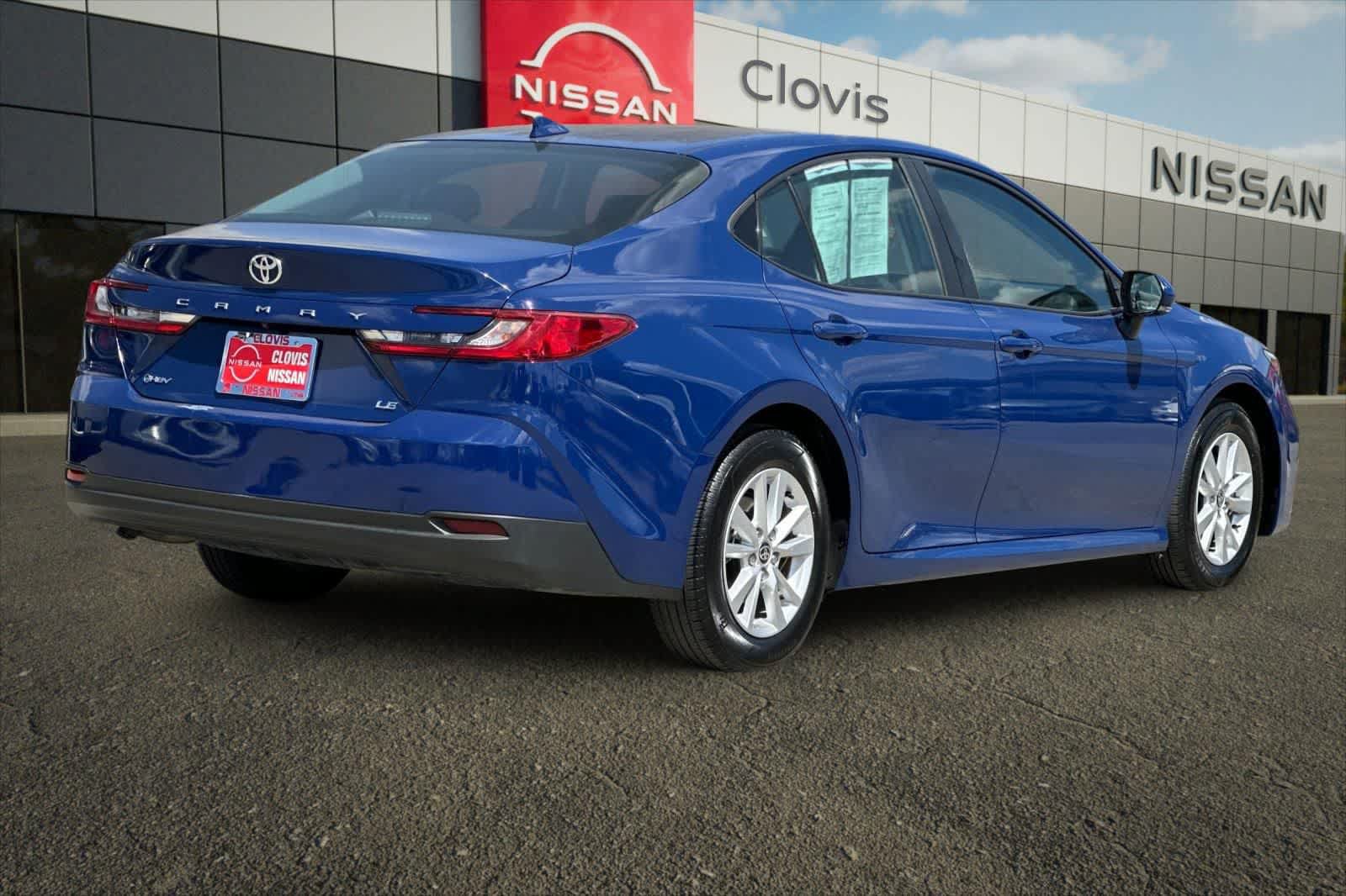 Used 2025 Toyota Camry LE FWD image 3