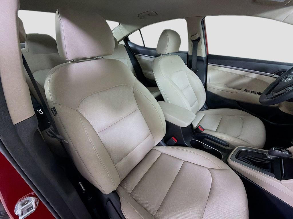 Used 2018 Hyundai Elantra SE w/ Cargo Package FWD image 25