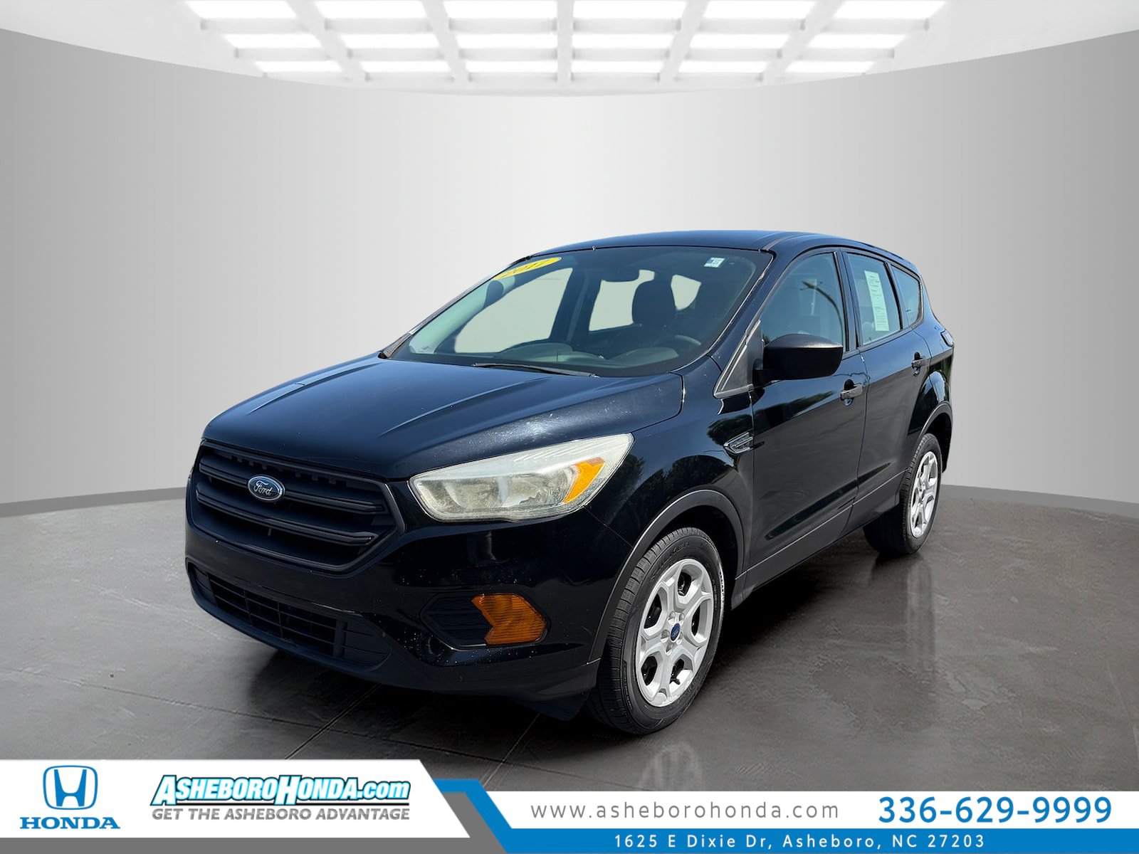Used 2017 Ford Escape S FWD image 1