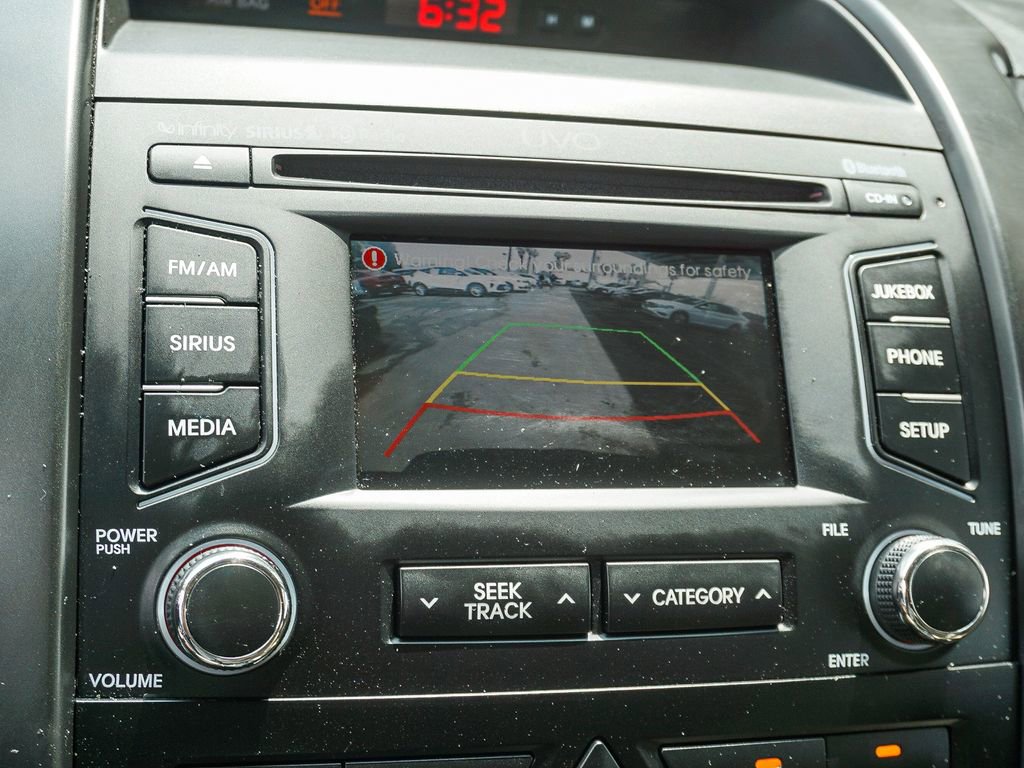 Used 2013 Kia Sorento EX w/ EX V6 Premium Pkg FWD image 23
