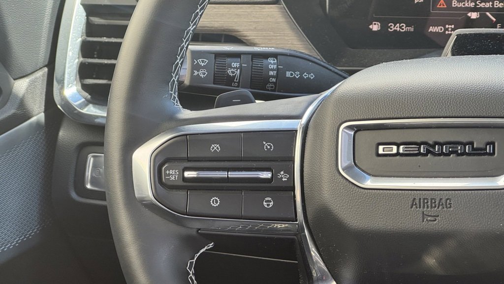 Used 2025 GMC Acadia Denali w/ Super Cruise Package image 14