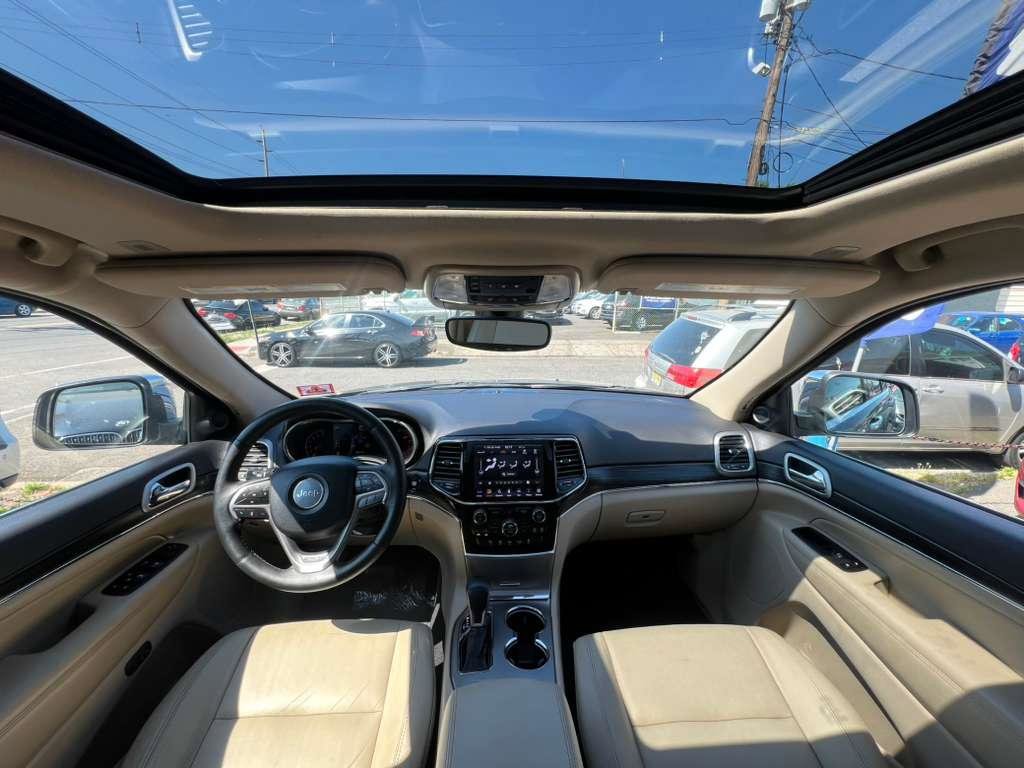 Used 2019 Jeep Grand Cherokee Limited AWD/4WD image 34