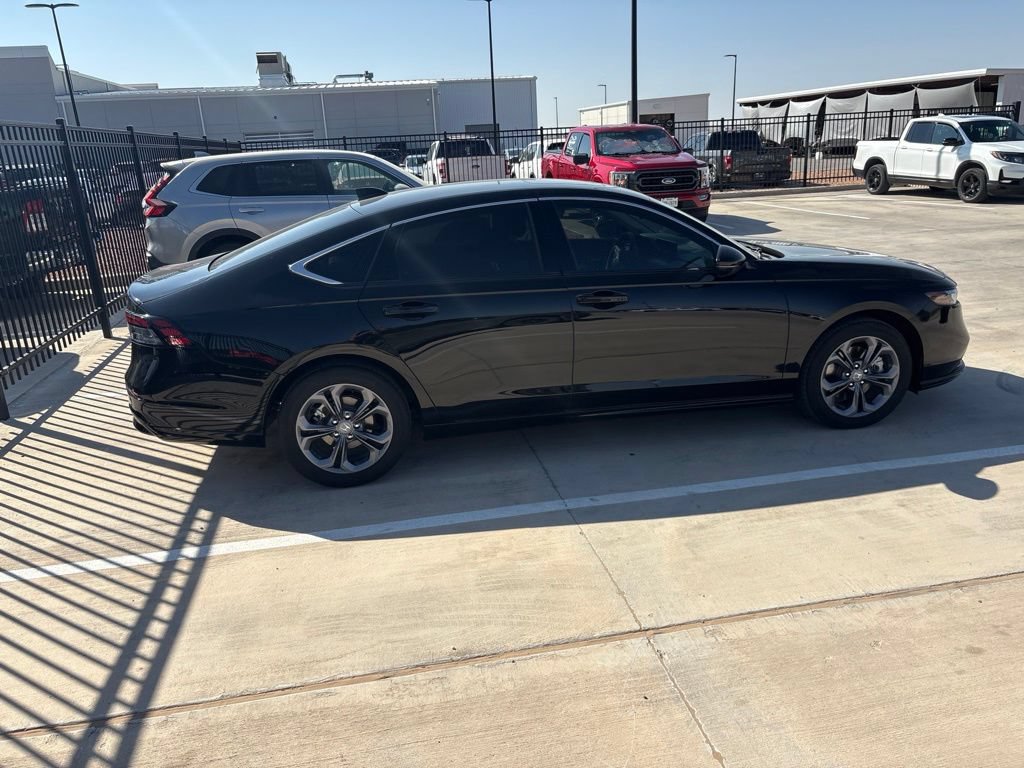 Used 2025 Honda Accord EX-L image 11