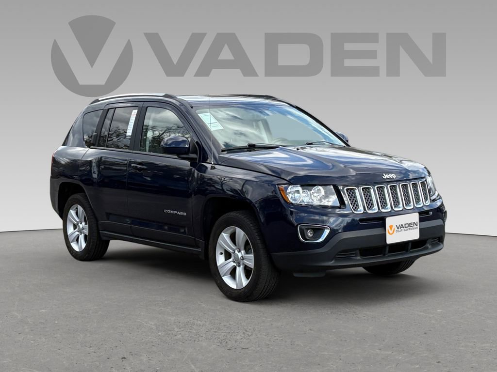 Used 2015 Jeep Compass High Altitude image 1