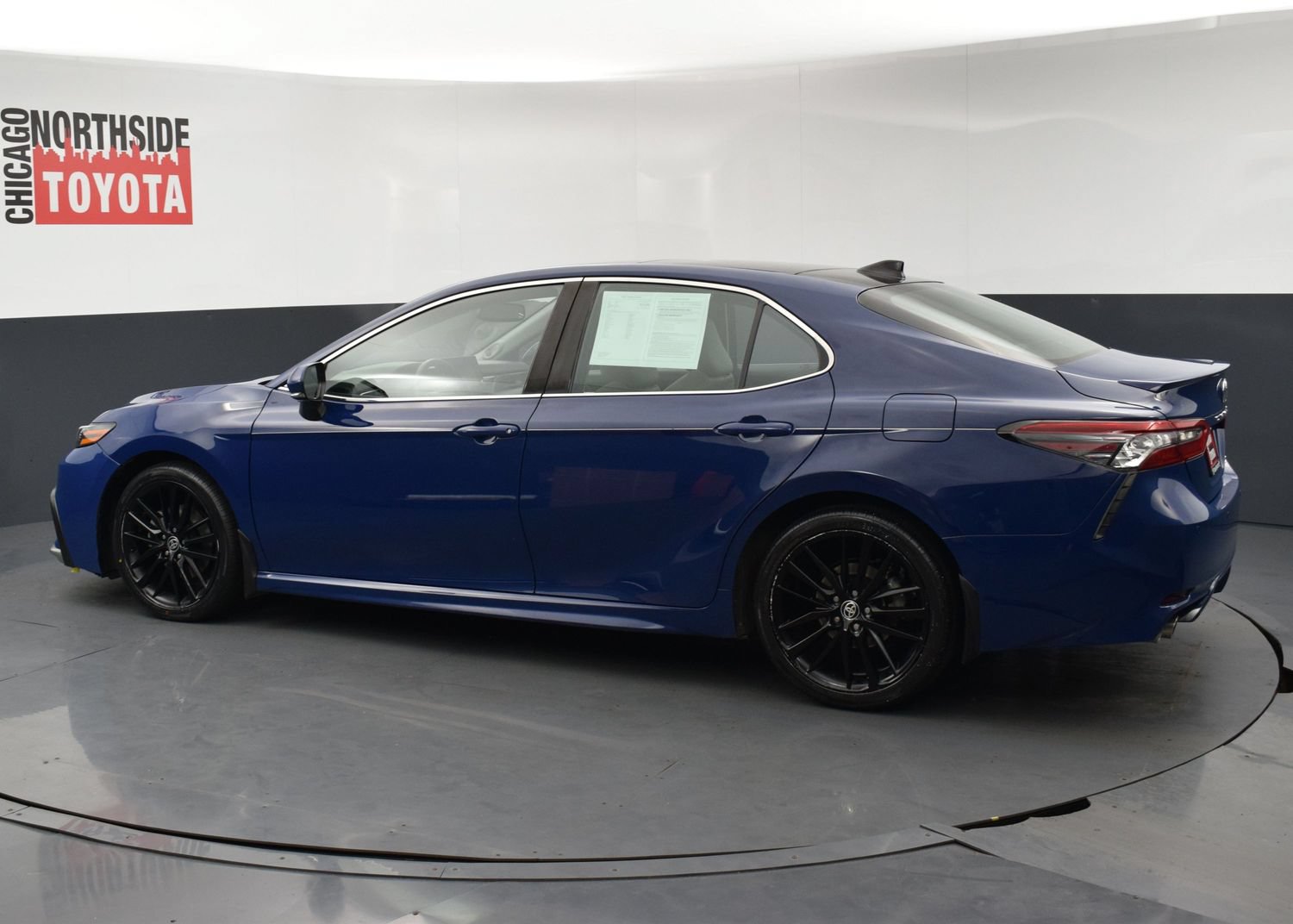 Used 2023 Toyota Camry XSE w/ Navigation Package FWD image 2