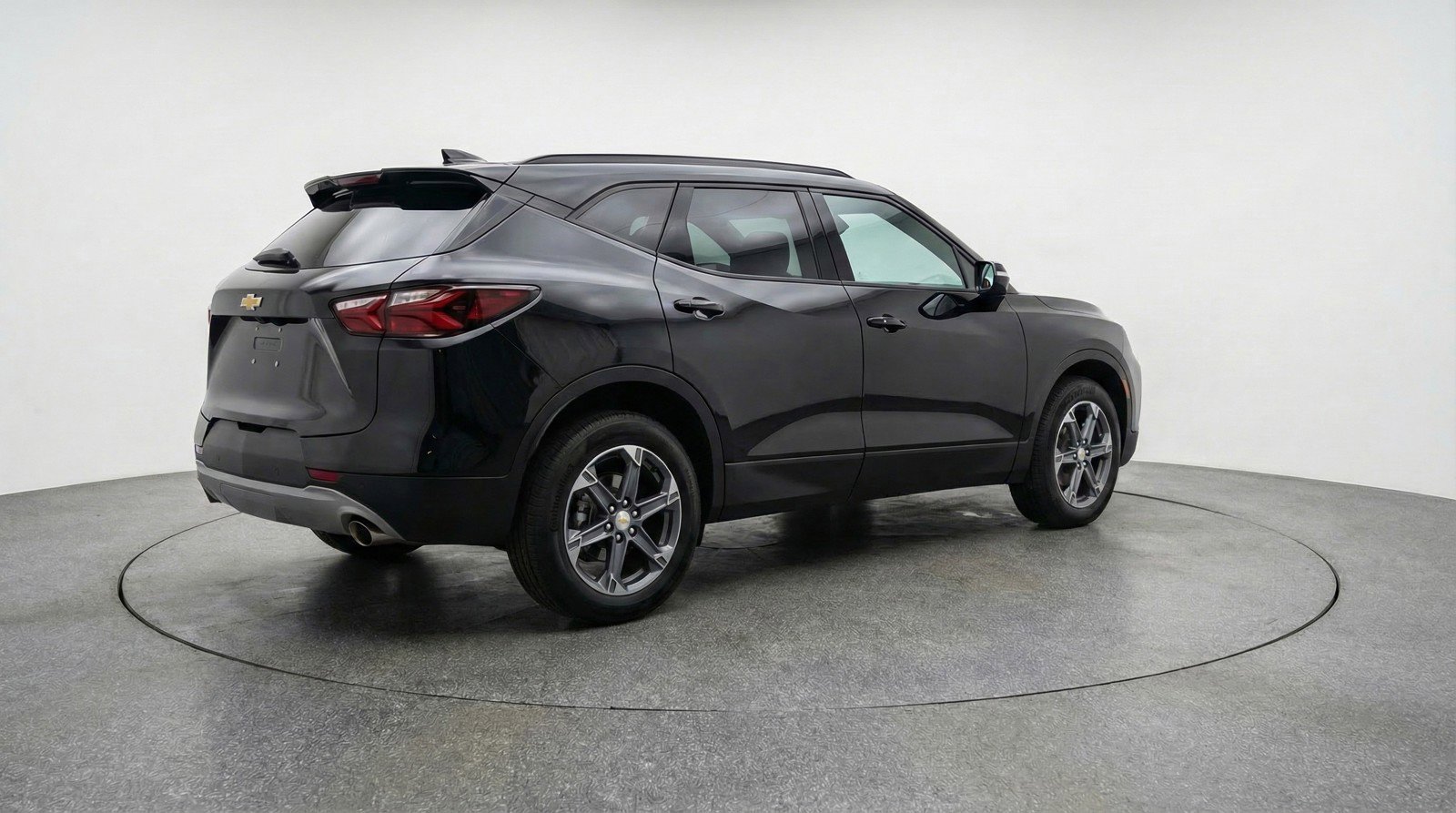 Used 2025 Chevrolet Blazer LT image 9