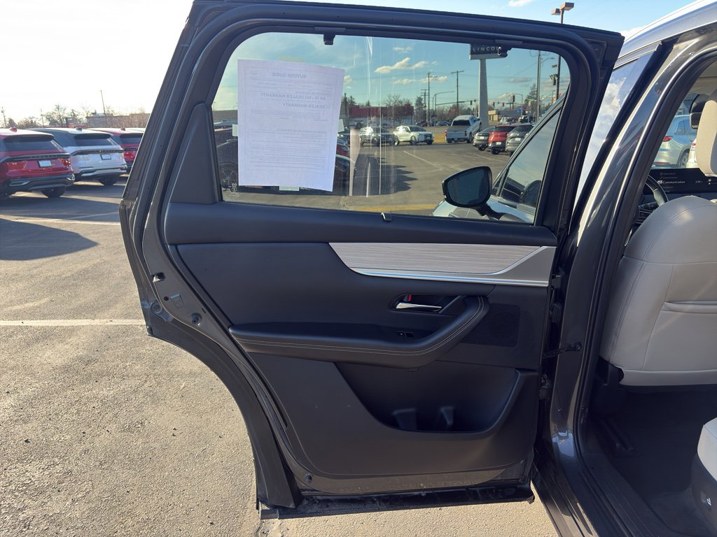 Used 2025 MAZDA CX-90 Plug-In Hybrid w/ Preferred image 13