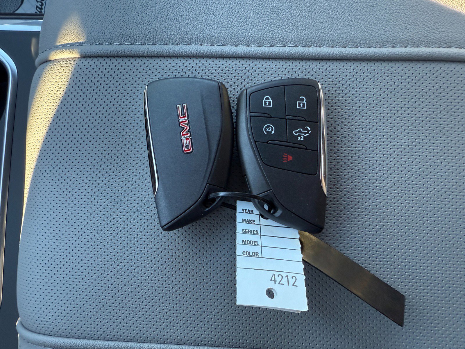 New 2026 GMC Sierra 2500 SLT w/ SLT Premium Package image 39