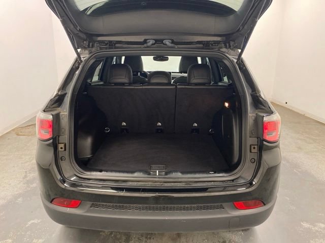 Used 2023 Jeep Compass Latitude w/ Sun and Sound Group AWD/4WD image 22