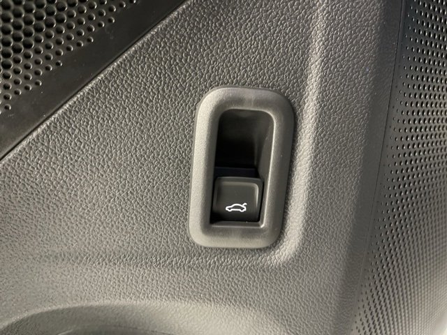 New 2026 Volkswagen Tiguan SE R-Line image 30