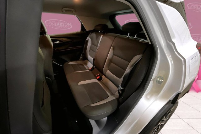 Used 2025 Chevrolet TrailBlazer LT AWD/4WD image 16