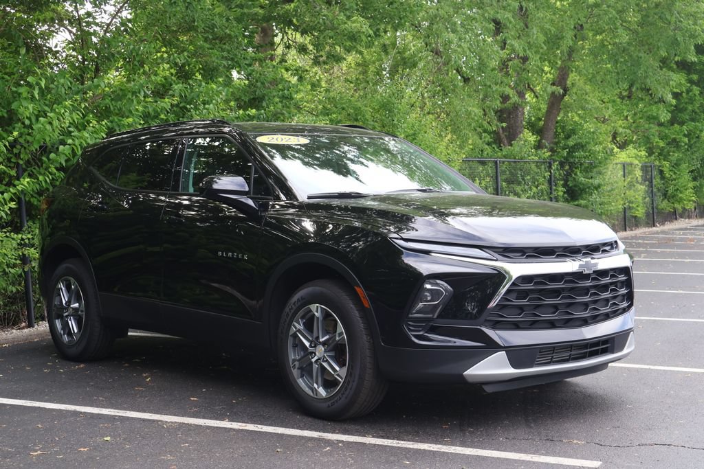 Used 2023 Chevrolet Blazer LT w/ Convenience Package FWD image 12