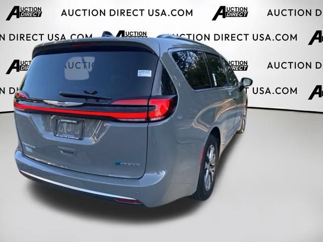 Used 2023 Chrysler Pacifica Pinnacle image 13