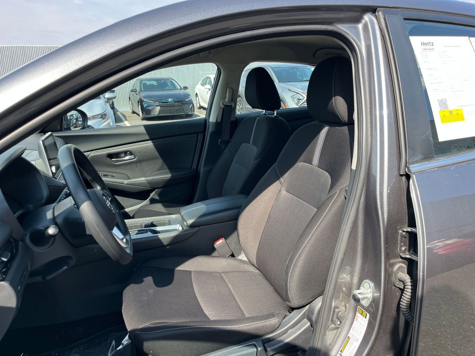 Used 2025 Nissan Sentra SV FWD image 35