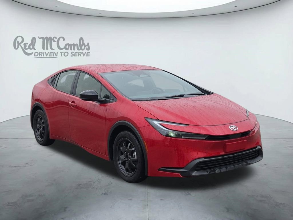 Used 2025 Toyota Prius LE FWD image 7