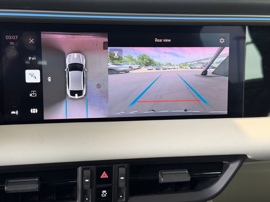 Certified 2024 Porsche Macan 4 Electric AWD/4WD image 20
