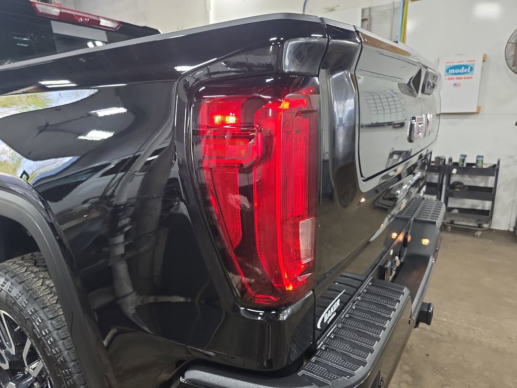 New 2026 GMC Sierra 1500 AT4 w/ AT4 Premium Package AWD/4WD image 32