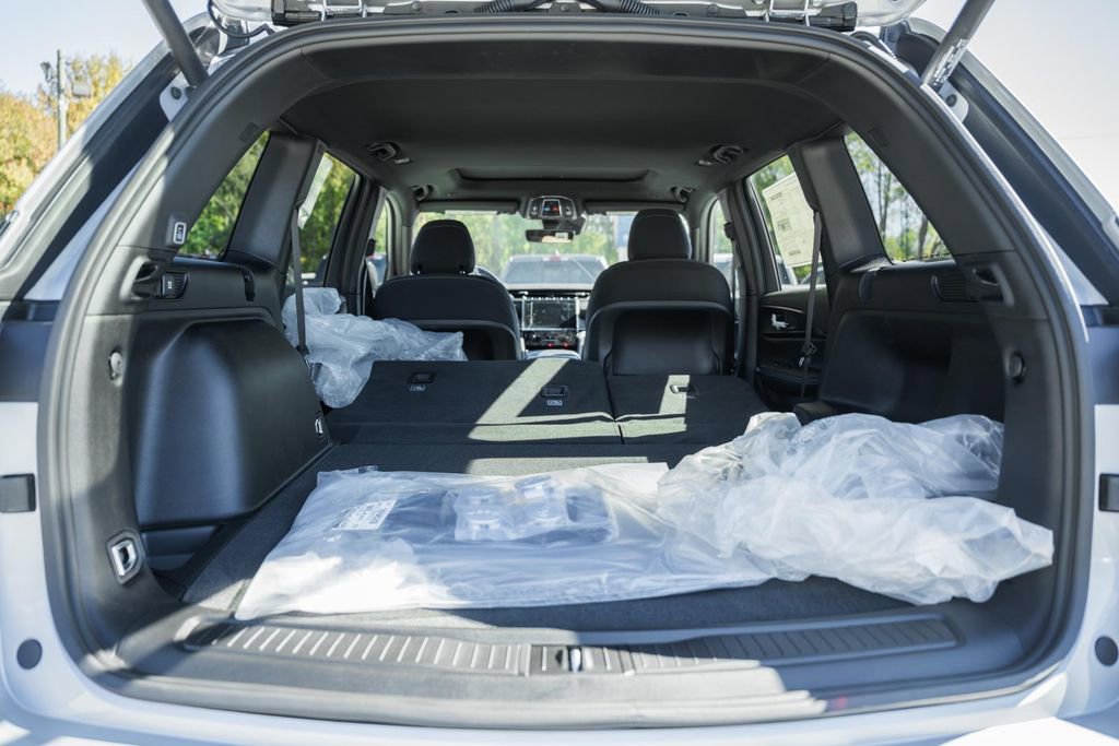 New 2025 Jeep Grand Cherokee Laredo X w/ Luxury Tech Group I image 10