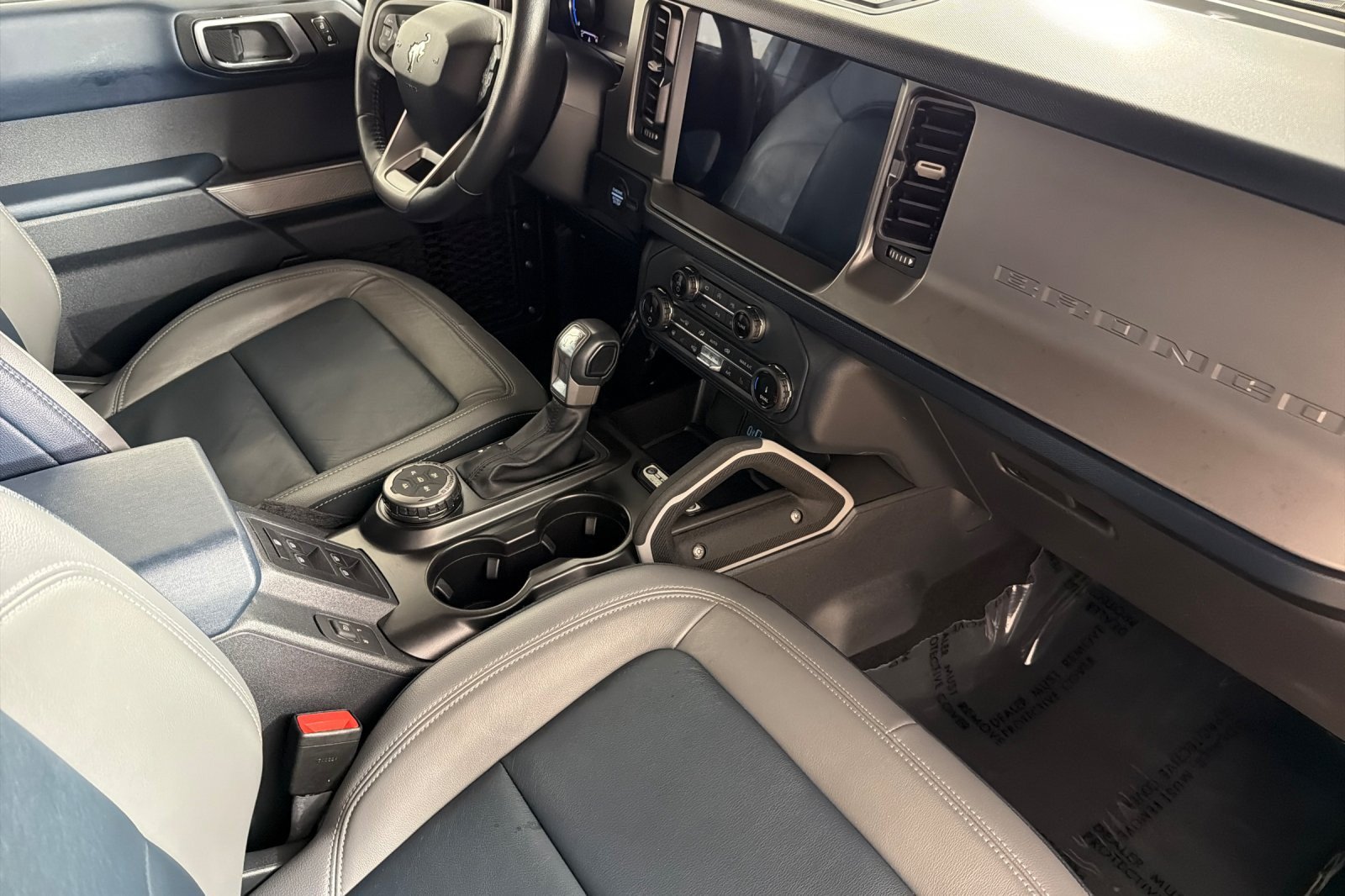 Used 2022 Ford Bronco Outer Banks w/ Sasquatch Package AWD/4WD image 14