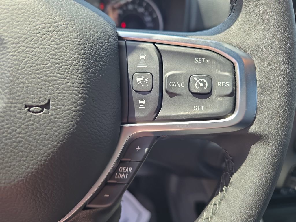 New 2026 RAM 2500 Big Horn AWD/4WD image 18